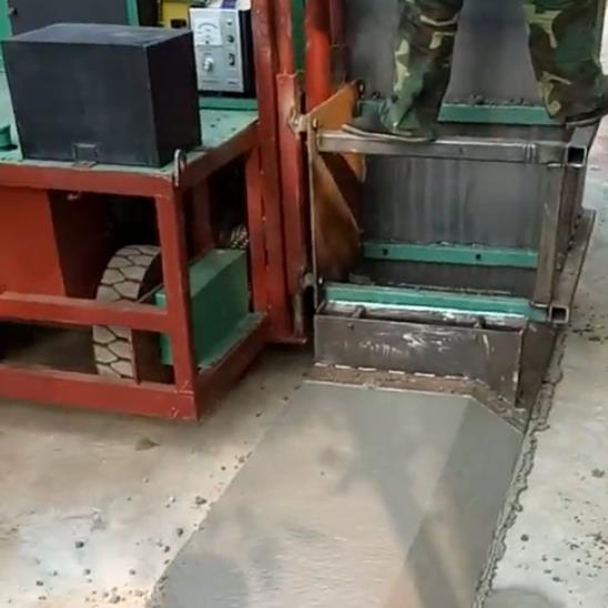 全自動路肩滑模機產品展示